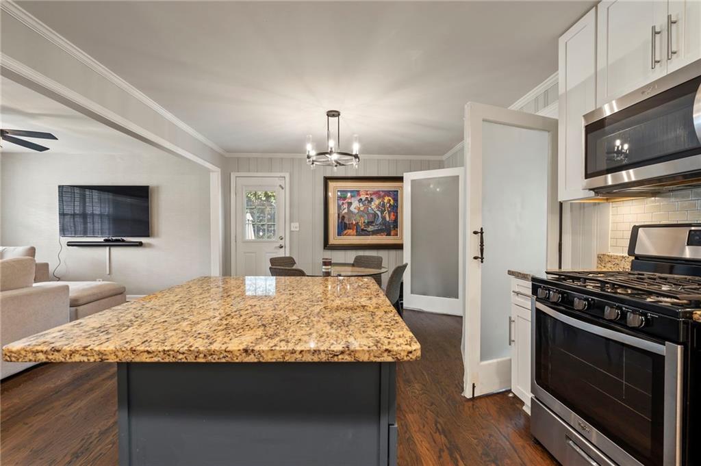 3235 Woodview Drive SE