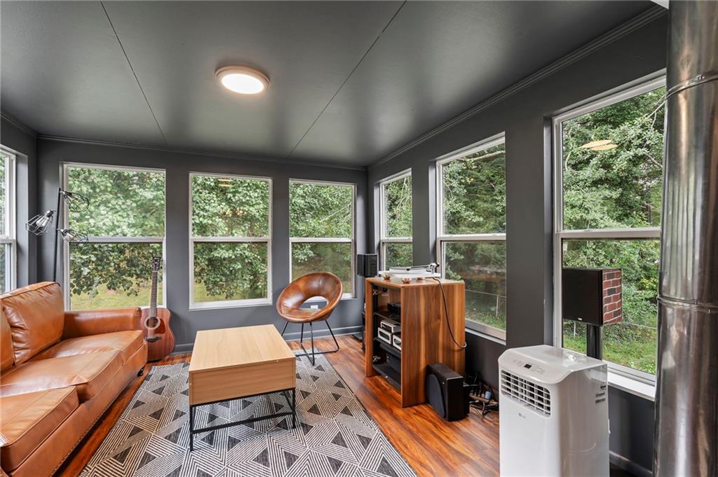 3235 Woodview Drive SE