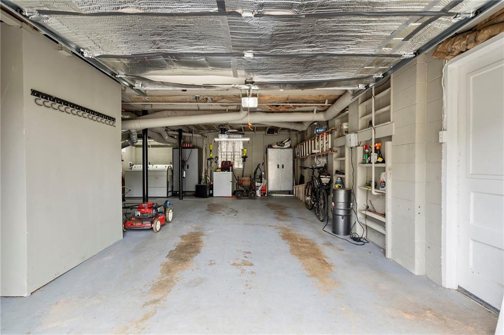 3235 Woodview Drive SE