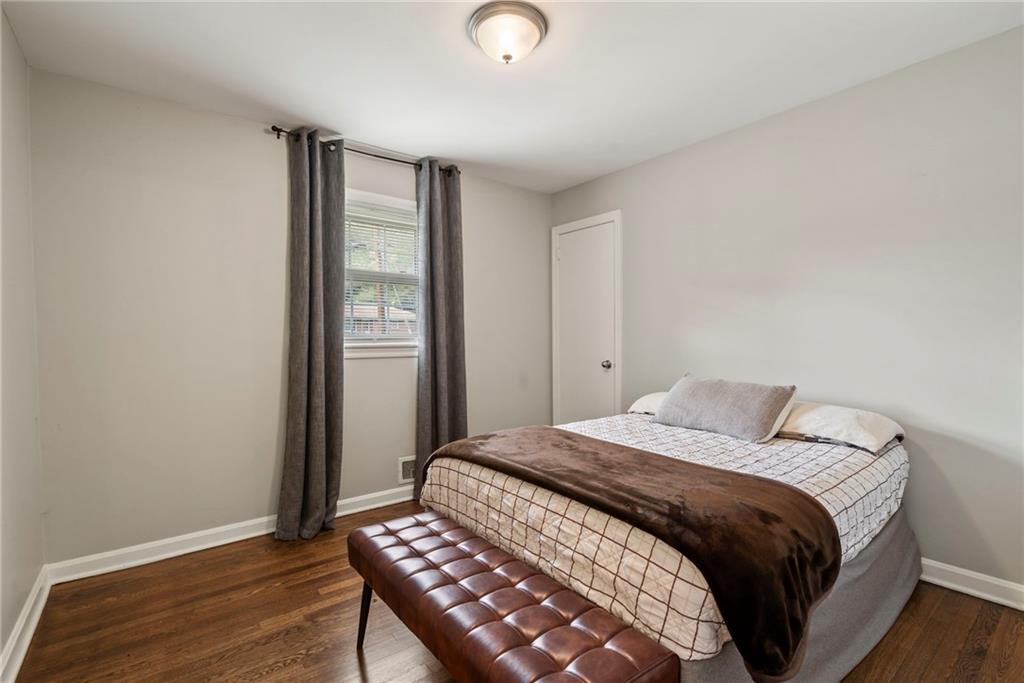 3235 Woodview Drive SE