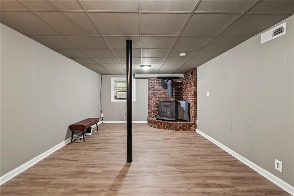 3235 Woodview Drive SE