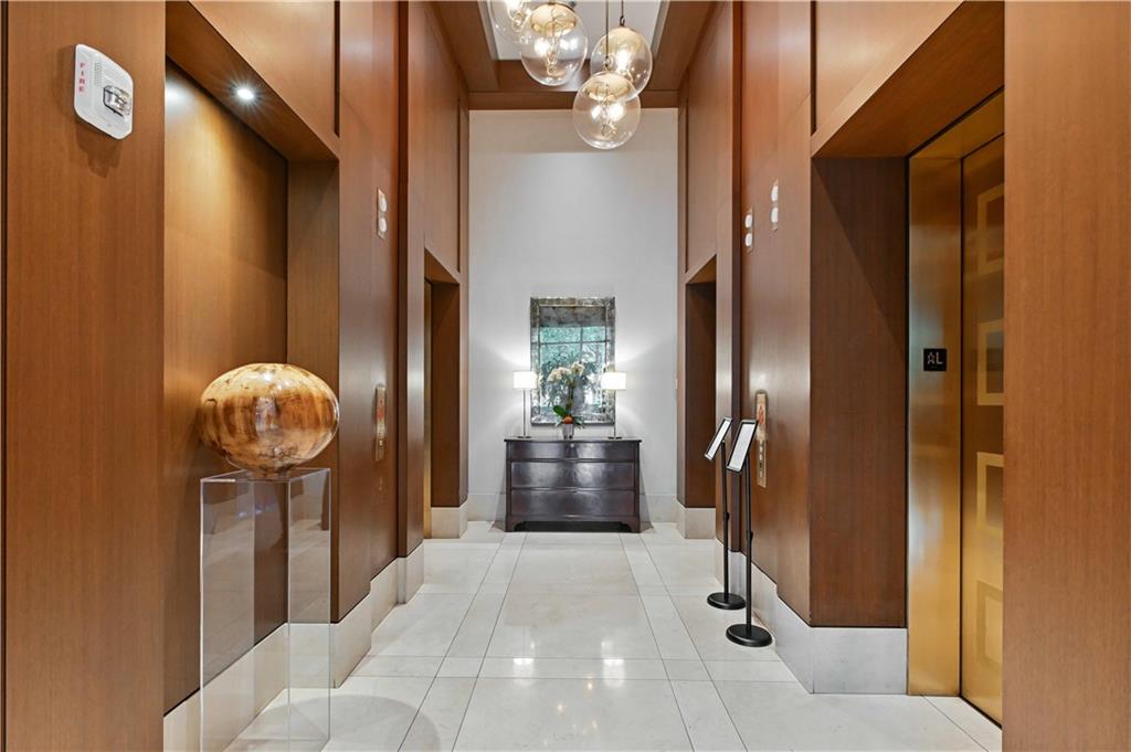 3630 Peachtree Road NE Unit 2106