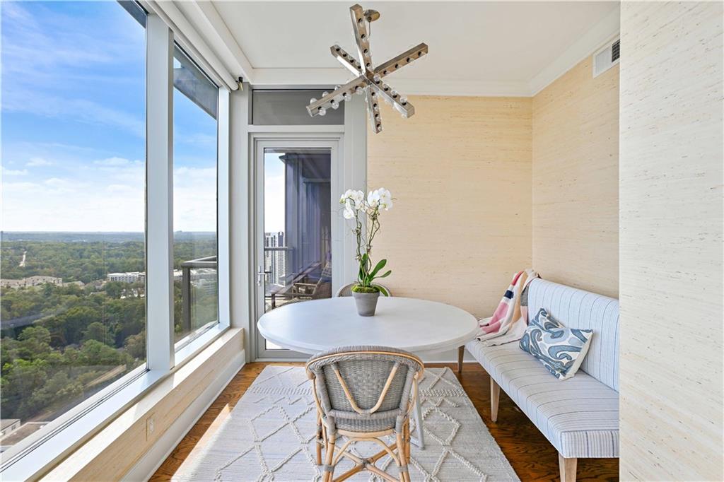 3630 Peachtree Road NE Unit 2106