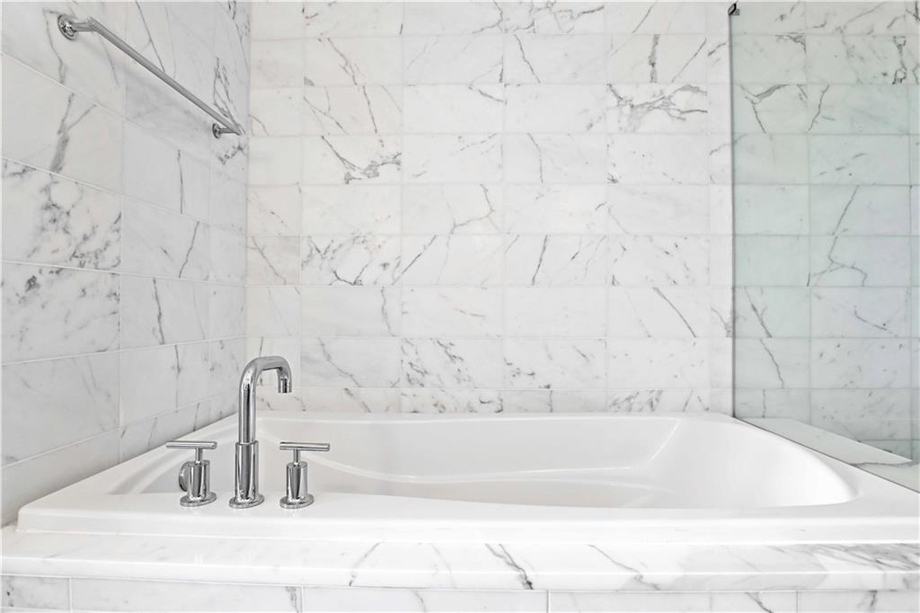 3630 Peachtree Road NE Unit 2106