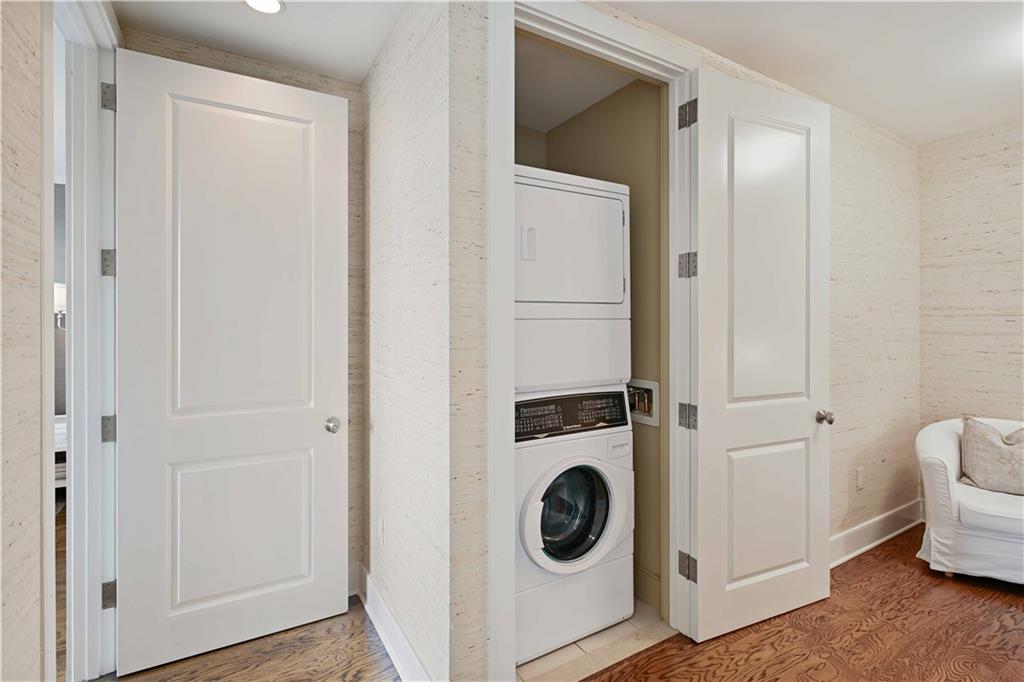 3630 Peachtree Road NE Unit 2106