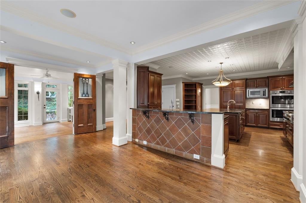 1152 Byrnwyck Road NE