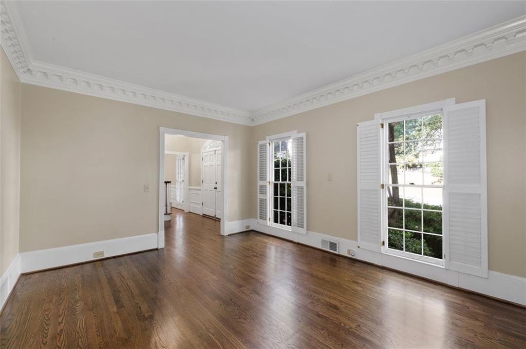 1152 Byrnwyck Road NE