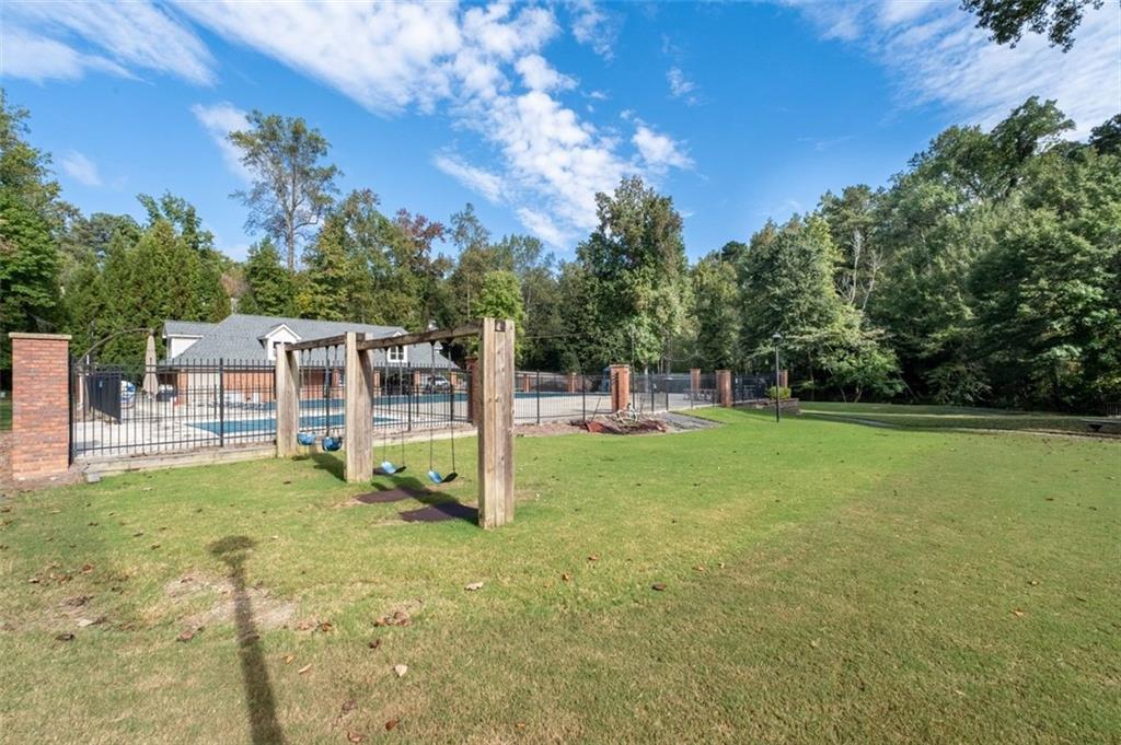 1152 Byrnwyck Road NE