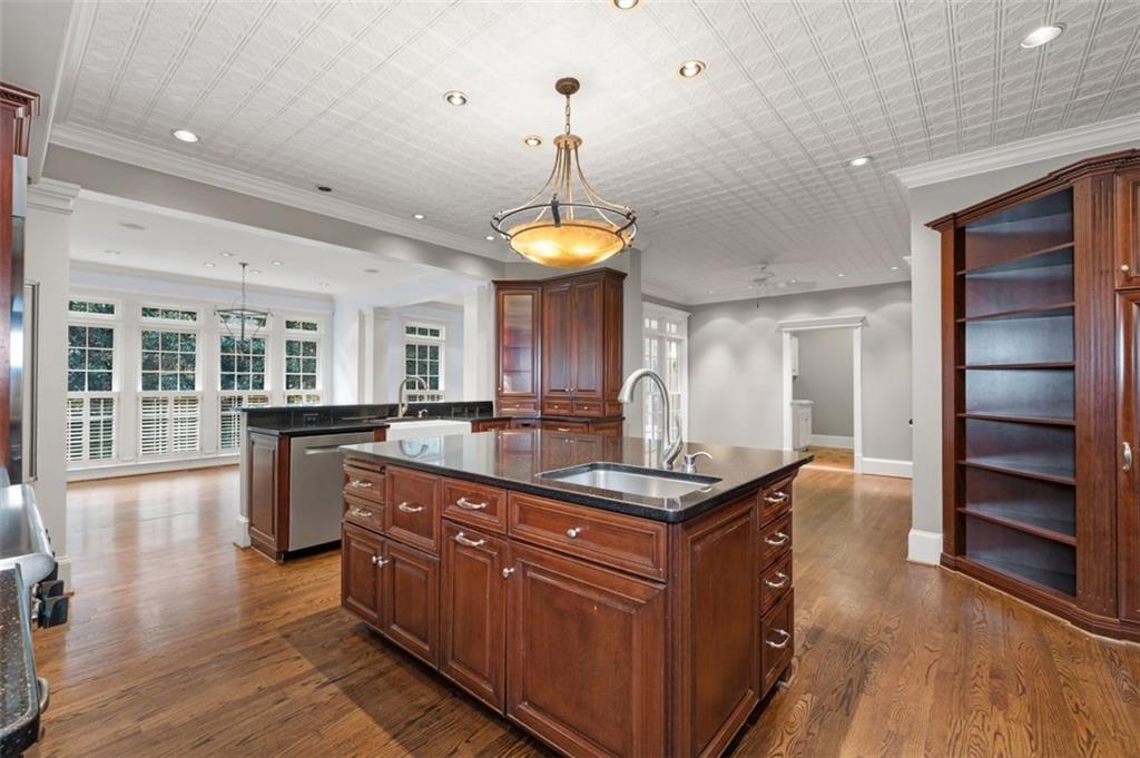 1152 Byrnwyck Road NE