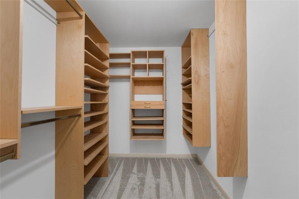 1152 Byrnwyck Road NE