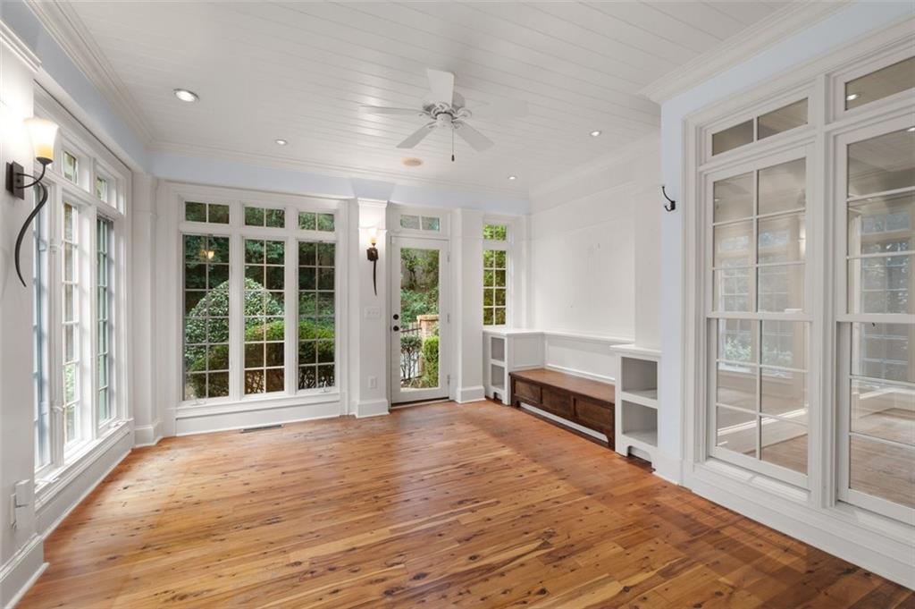 1152 Byrnwyck Road NE