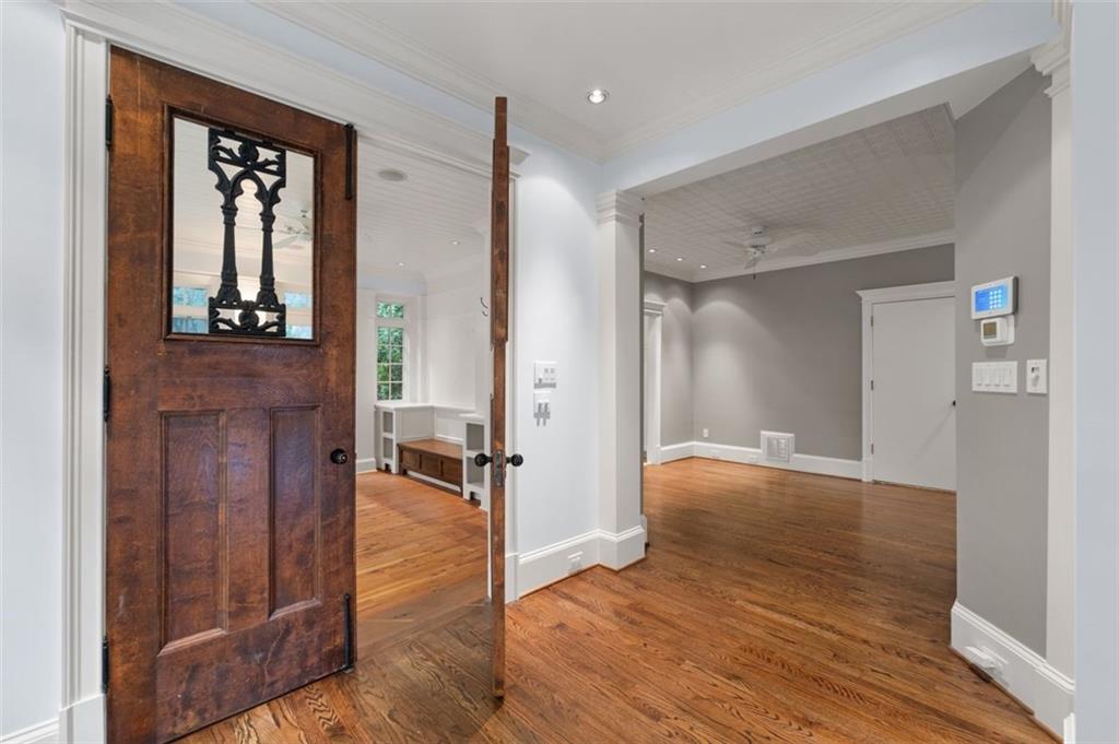 1152 Byrnwyck Road NE