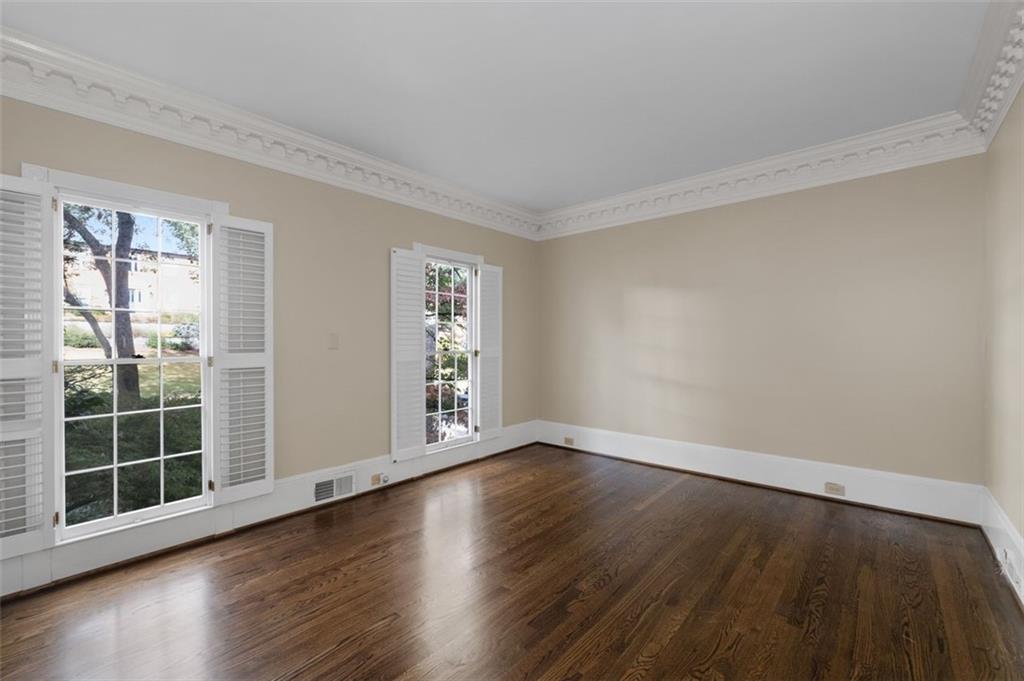 1152 Byrnwyck Road NE