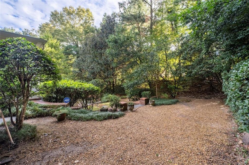 1152 Byrnwyck Road NE