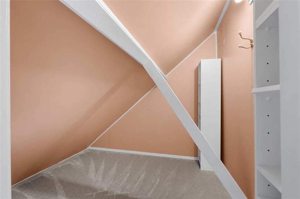 1152 Byrnwyck Road NE