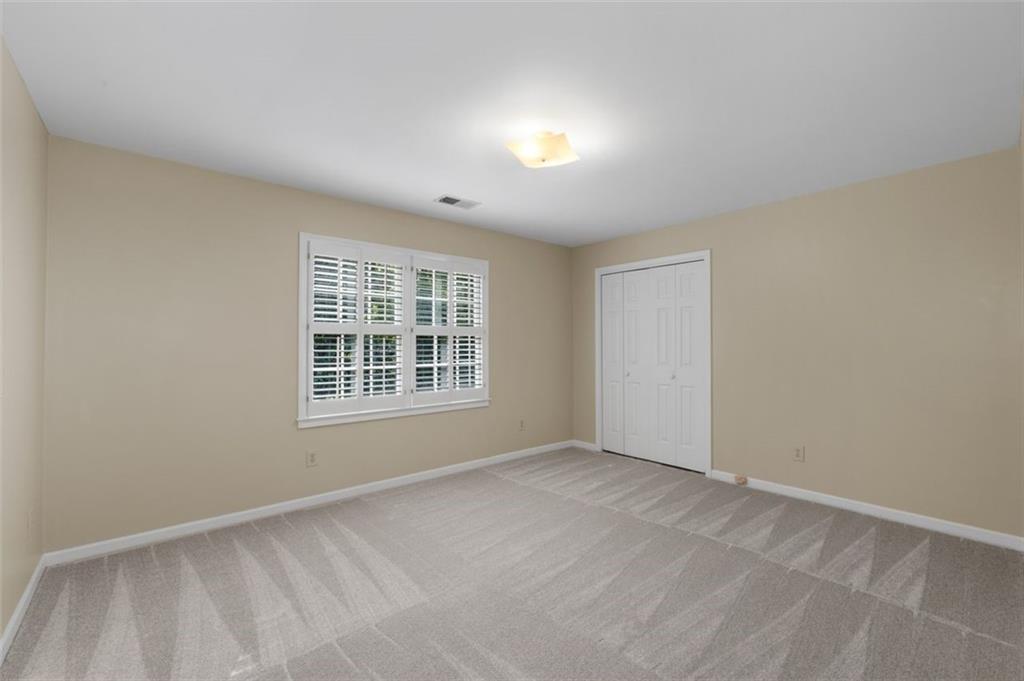 1152 Byrnwyck Road NE