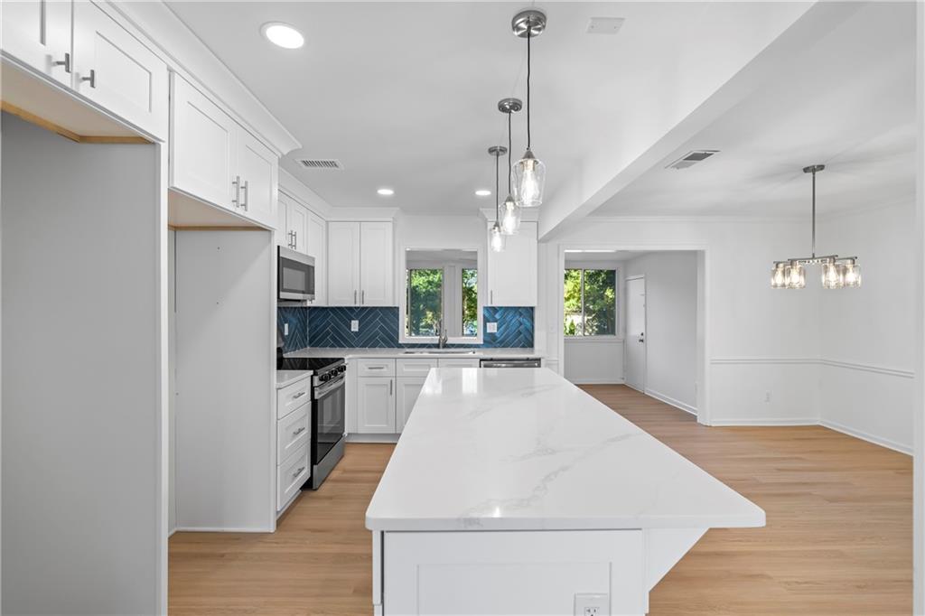 13 Chaumont Square NW