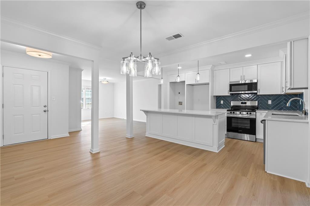 13 Chaumont Square NW