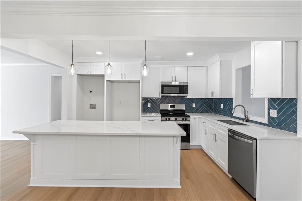 13 Chaumont Square NW