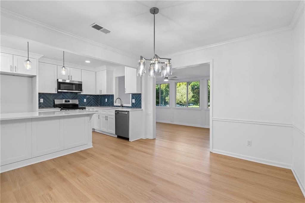 13 Chaumont Square NW