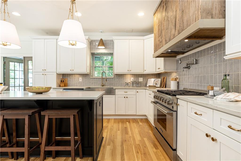 6370 River Chase Circle