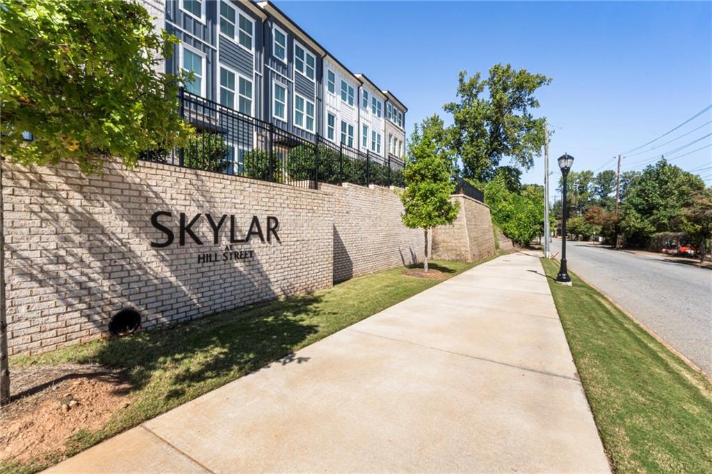 1201 Skylar Lane SE