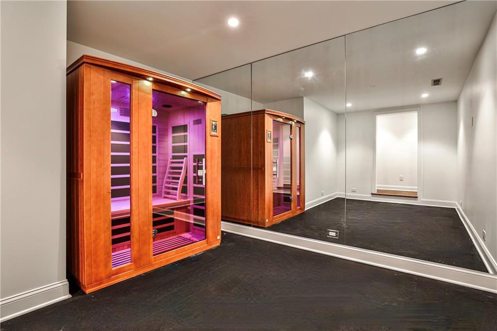 3990 Paces Ferry Rd NW