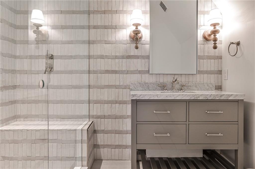 3990 Paces Ferry Rd NW