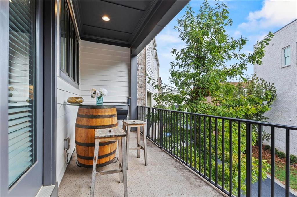 1940 Maritime Way NW