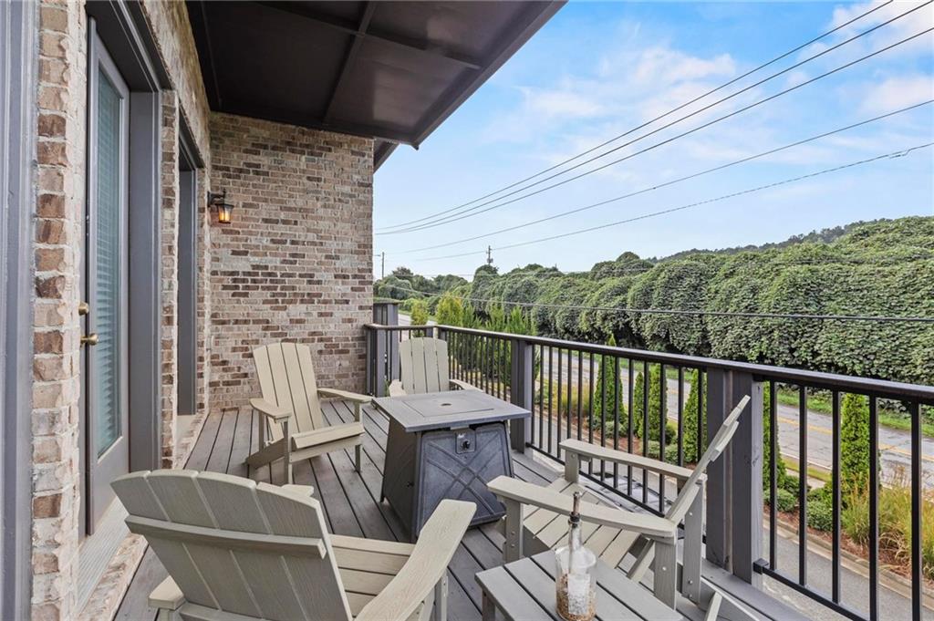 1940 Maritime Way NW