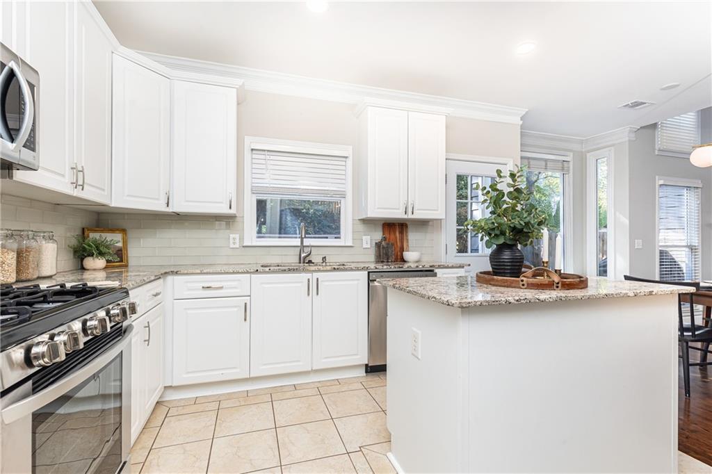 1370 Brookhaven Village Circle NE