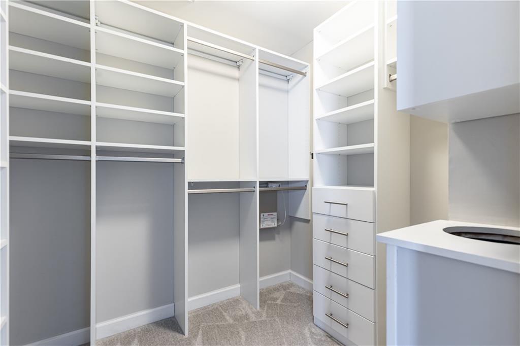 1370 Brookhaven Village Circle NE