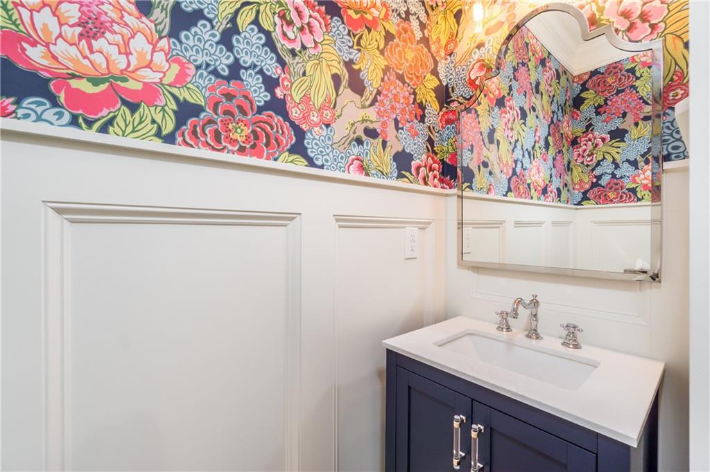 2074 Cobblestone Circle NE