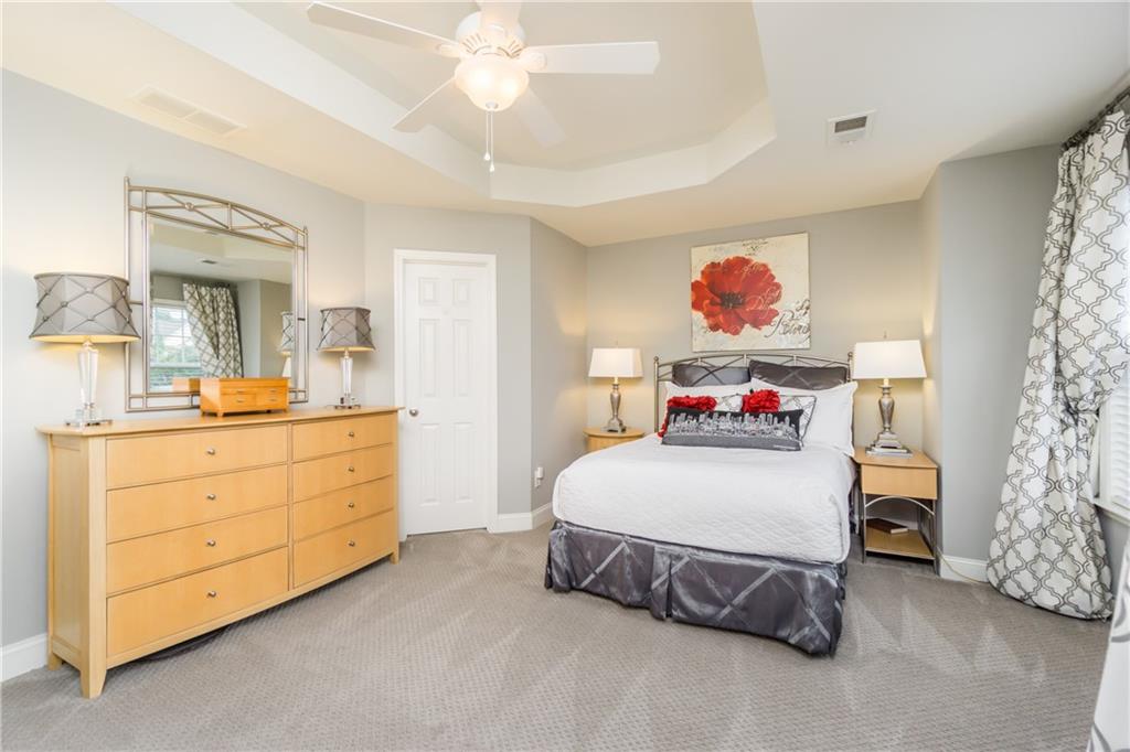 2074 Cobblestone Circle NE