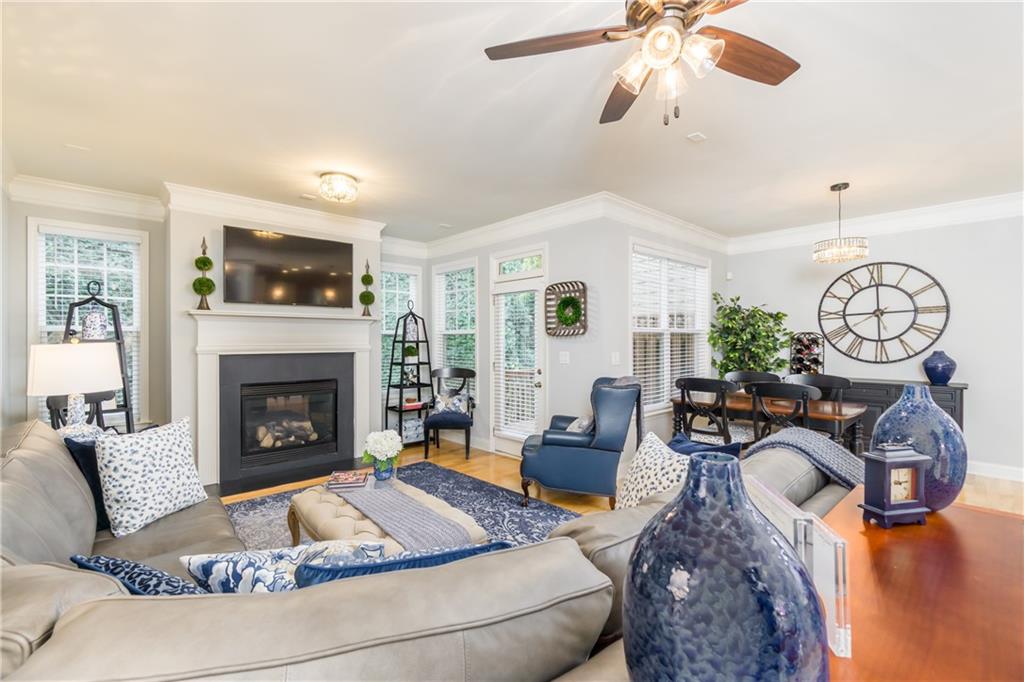 2074 Cobblestone Circle NE