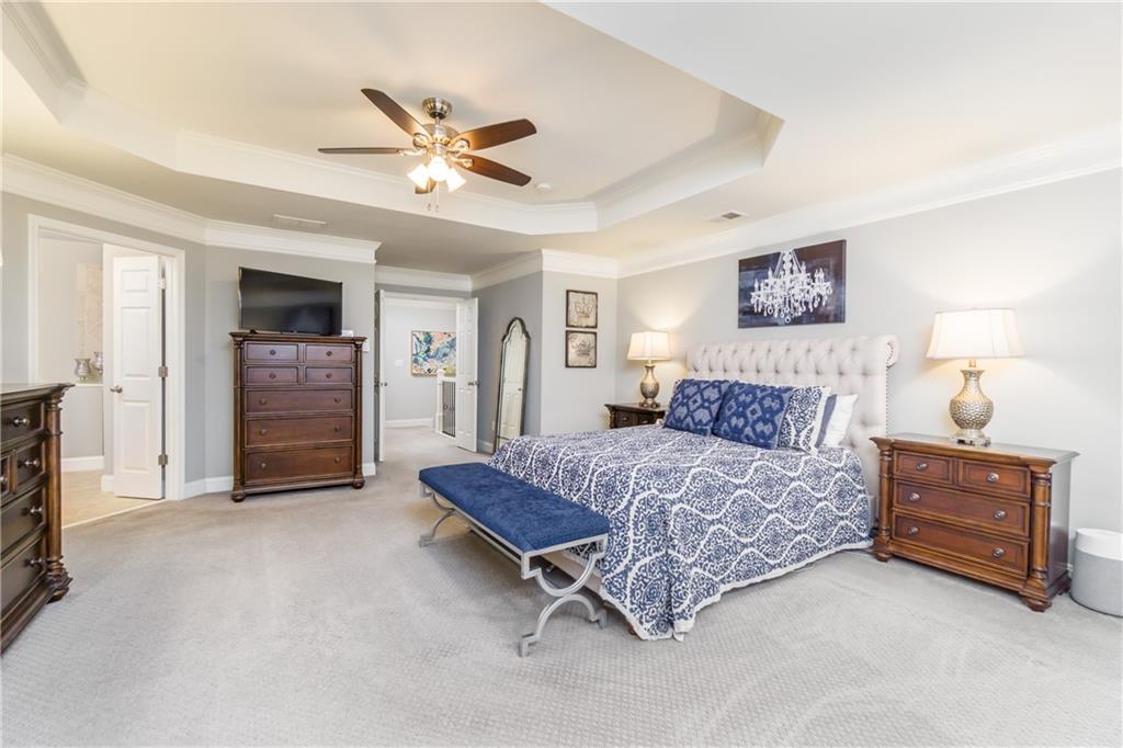 2074 Cobblestone Circle NE