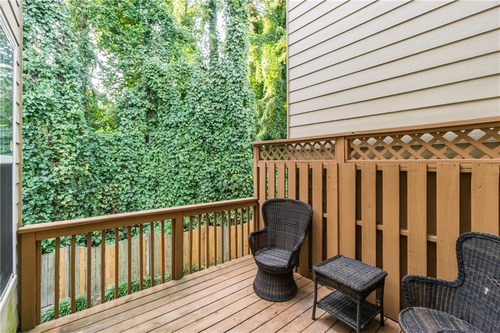 2074 Cobblestone Circle NE