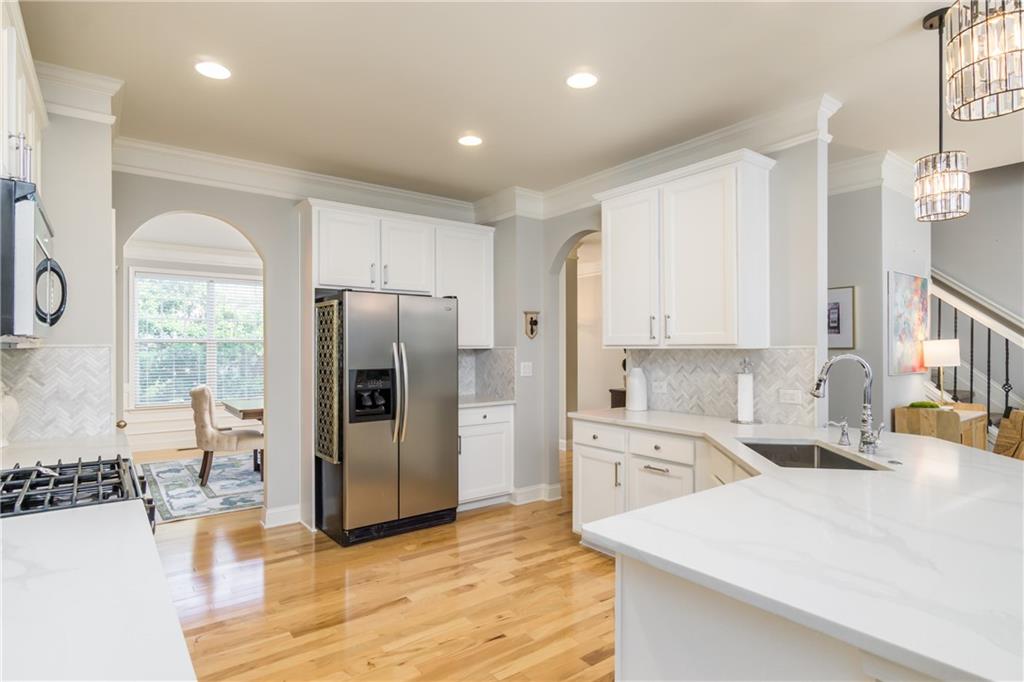 2074 Cobblestone Circle NE