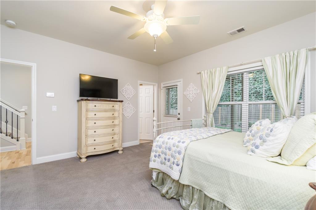 2074 Cobblestone Circle NE