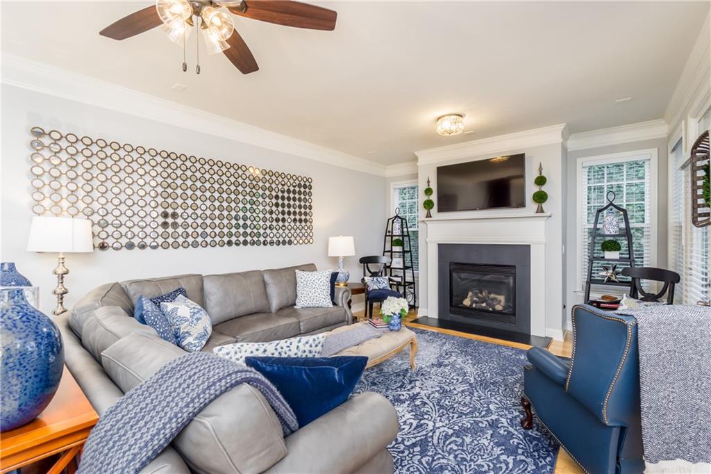 2074 Cobblestone Circle NE