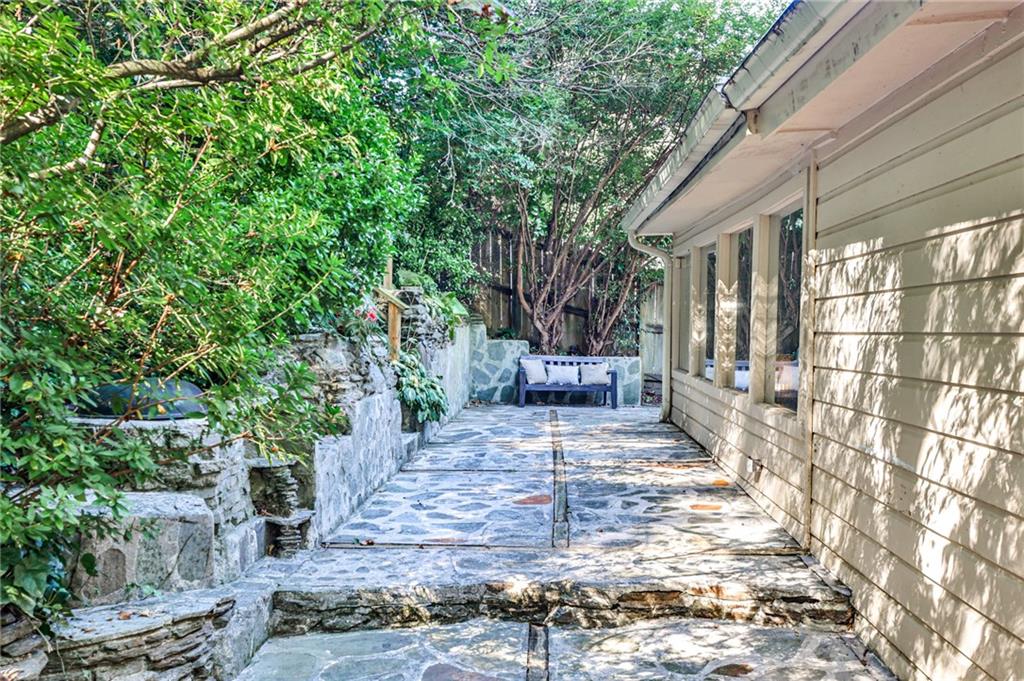 878 Scott Circle