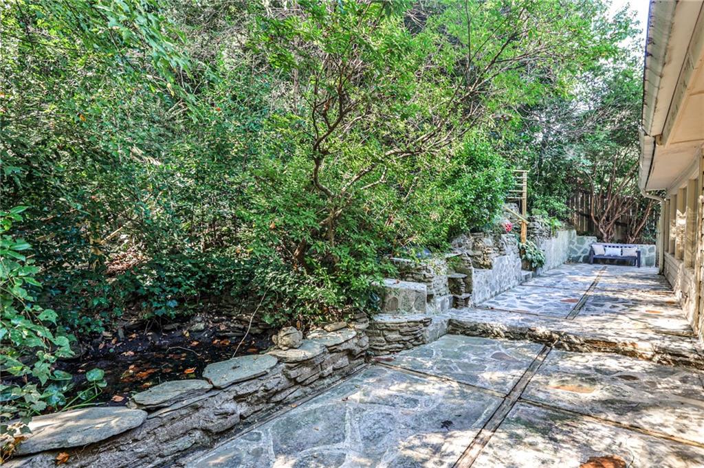 878 Scott Circle
