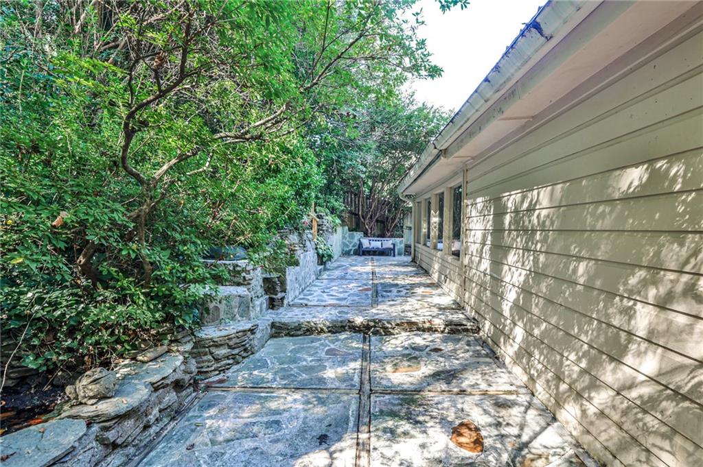 878 Scott Circle