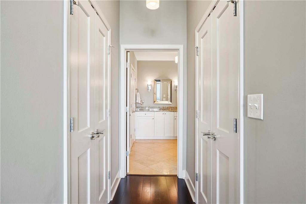 2795 Peachtree Road NE Unit 2106