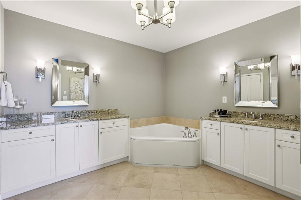 2795 Peachtree Road NE Unit 2106