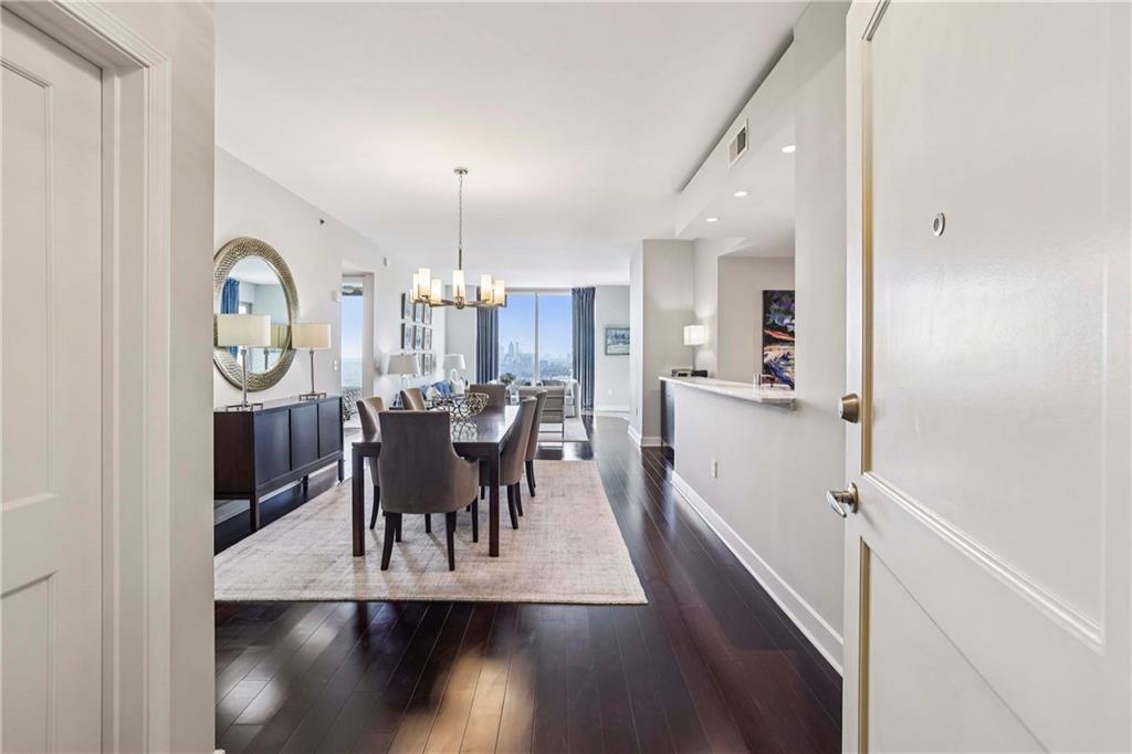 2795 Peachtree Road NE Unit 2106