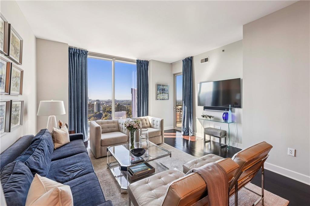 2795 Peachtree Road NE Unit 2106