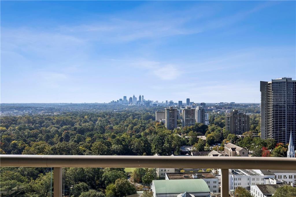 2795 Peachtree Road NE Unit 2106