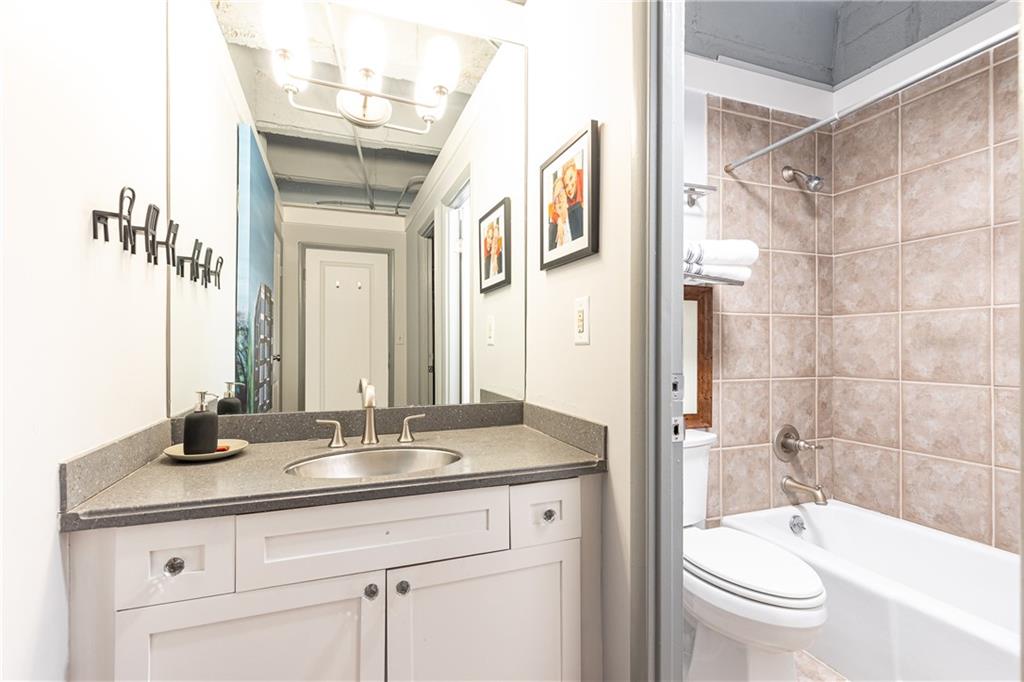 2479 Peachtree Road NE Unit 1711