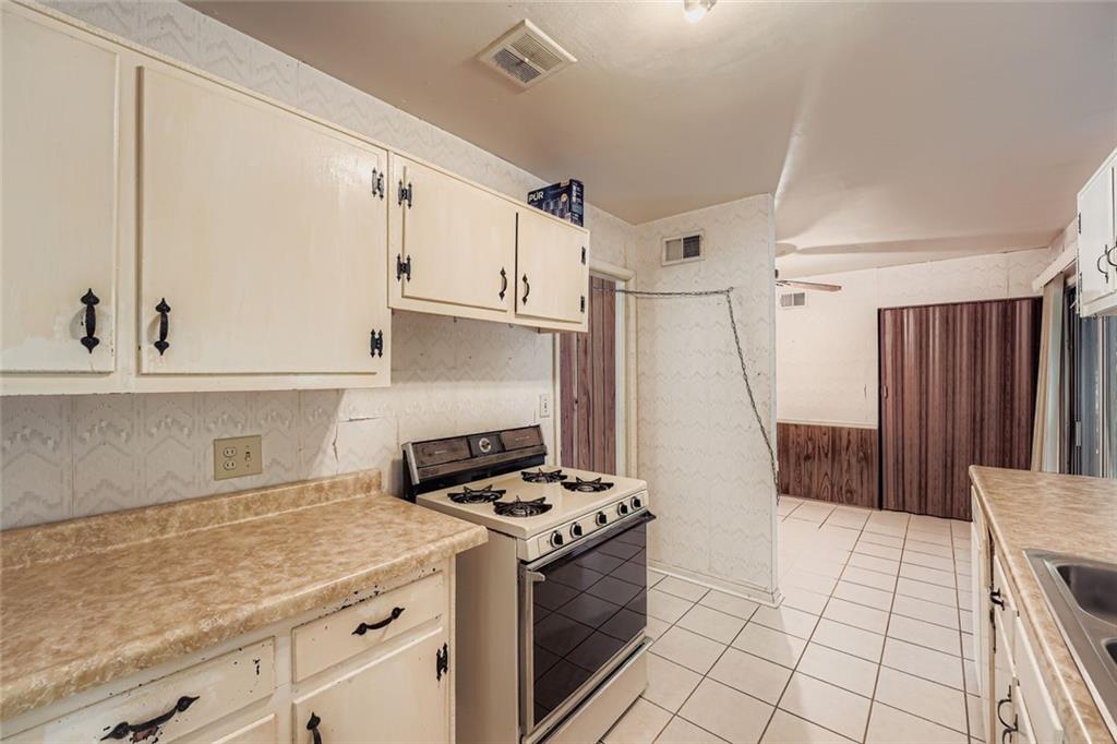 2354 Holly Hill Court SW